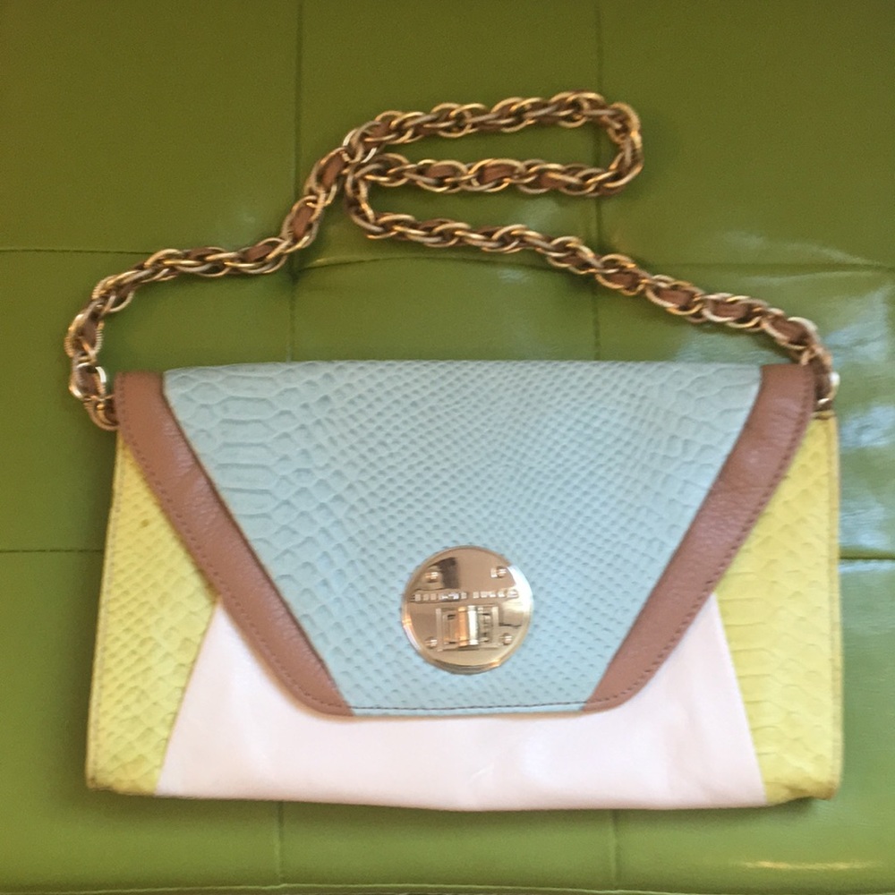 Elliott Lucca purse